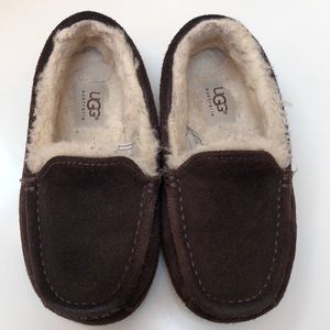 Boys UGG Slippers